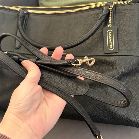 Coach borough bag comes with long strap - Picture 10 of 10